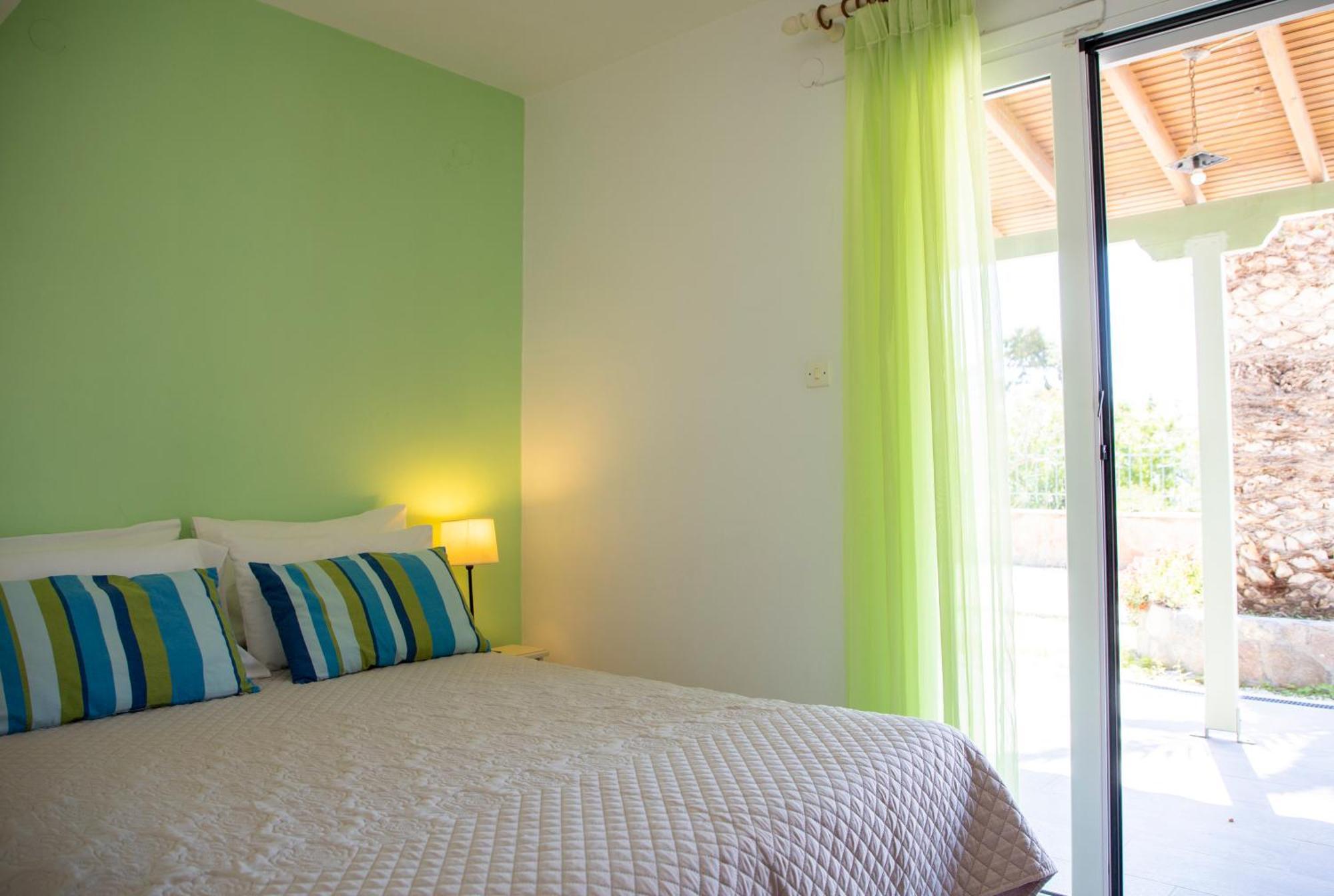 Stefanie Studios Aegina Exterior foto